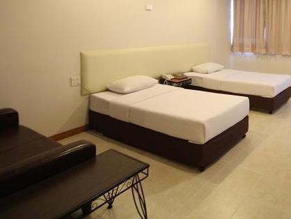 Rattana View Hotel Phitsanulok Buitenkant foto